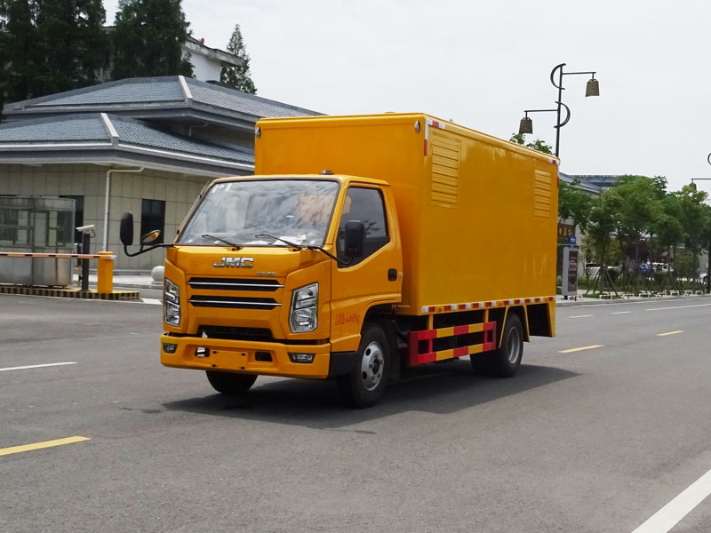 江鈴順達(dá)應(yīng)急電源車(chē)30-150kW
